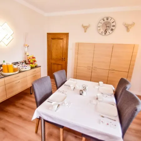 Πανσιόν Haus Eyers *